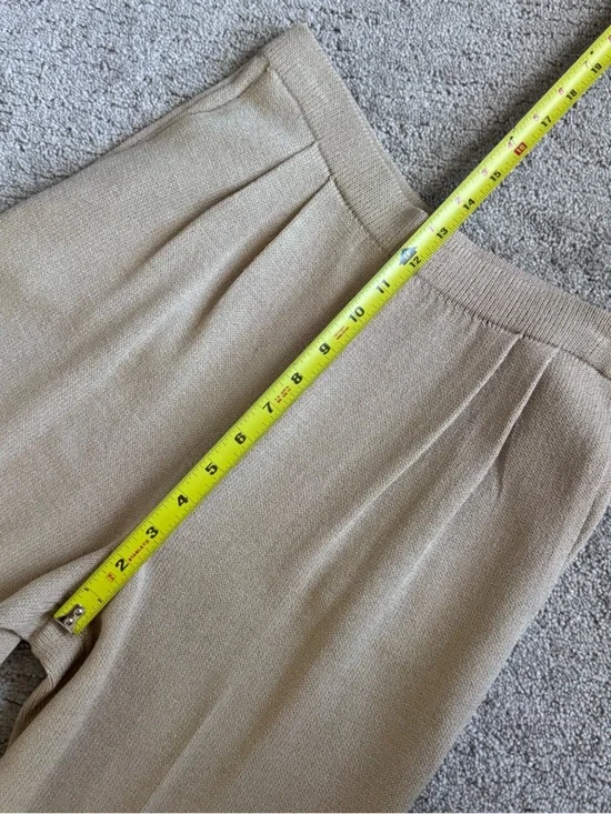 St John Collection Santana Knit Pants Beige Pleated High Waist Sz 4 Quiet Luxury - Picture 10 of 13